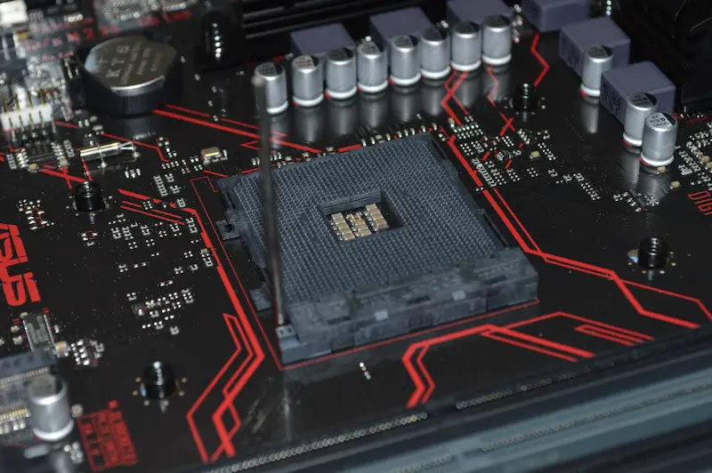 Et motherboard i en PC